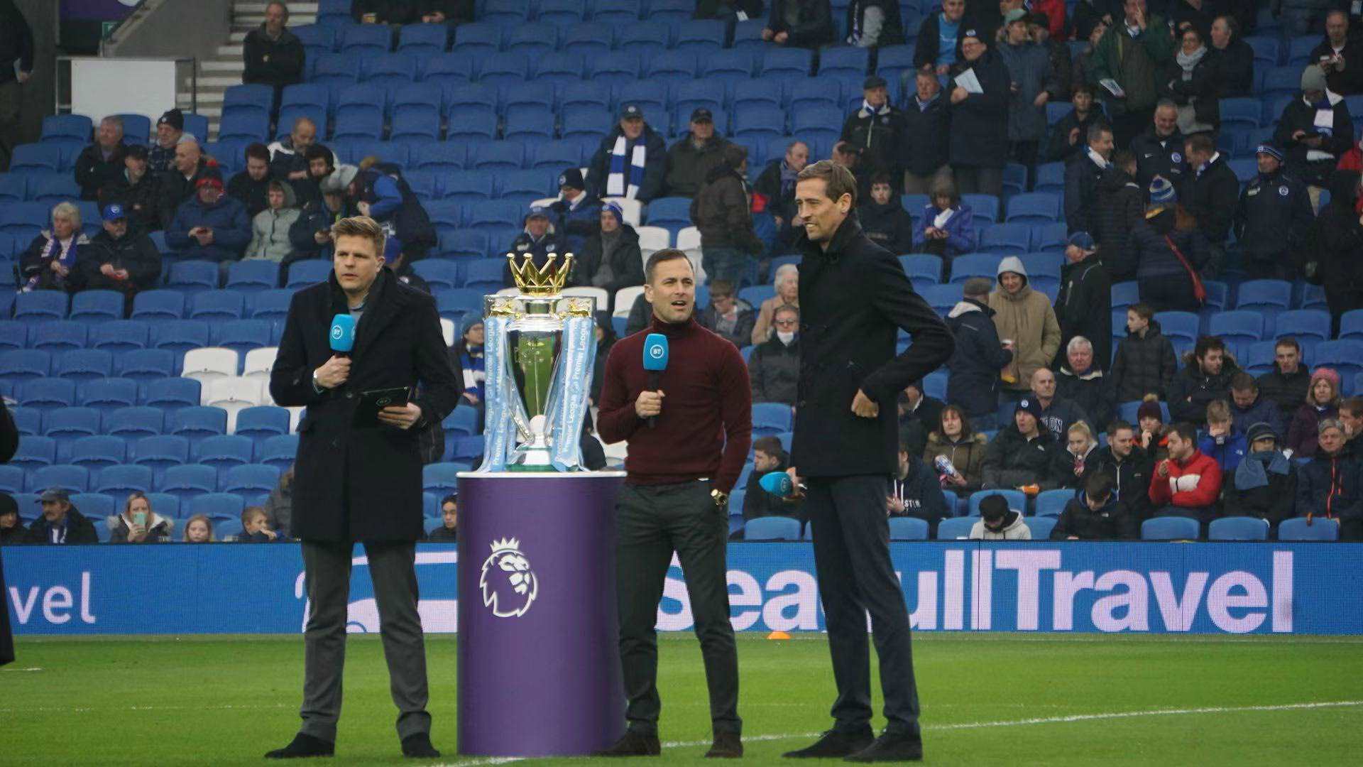 通过深刻反 通过深刻反